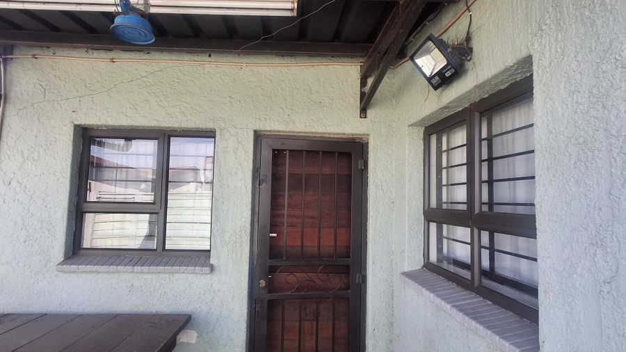 3 Bedroom Property for Sale in Actonville Gauteng