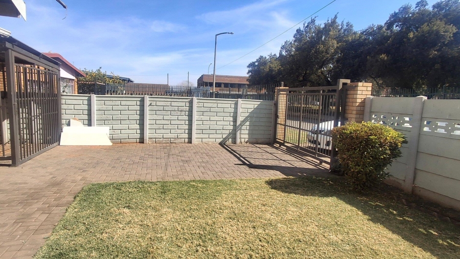 3 Bedroom Property for Sale in Actonville Gauteng