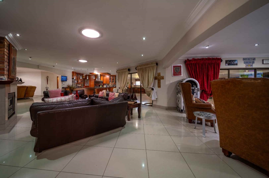 5 Bedroom Property for Sale in Benoni North Gauteng