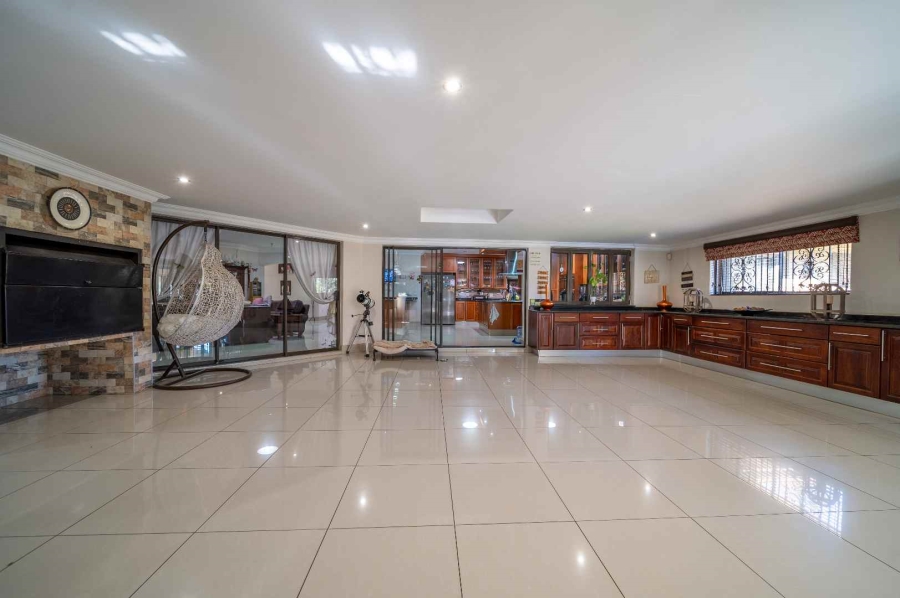 5 Bedroom Property for Sale in Benoni North Gauteng