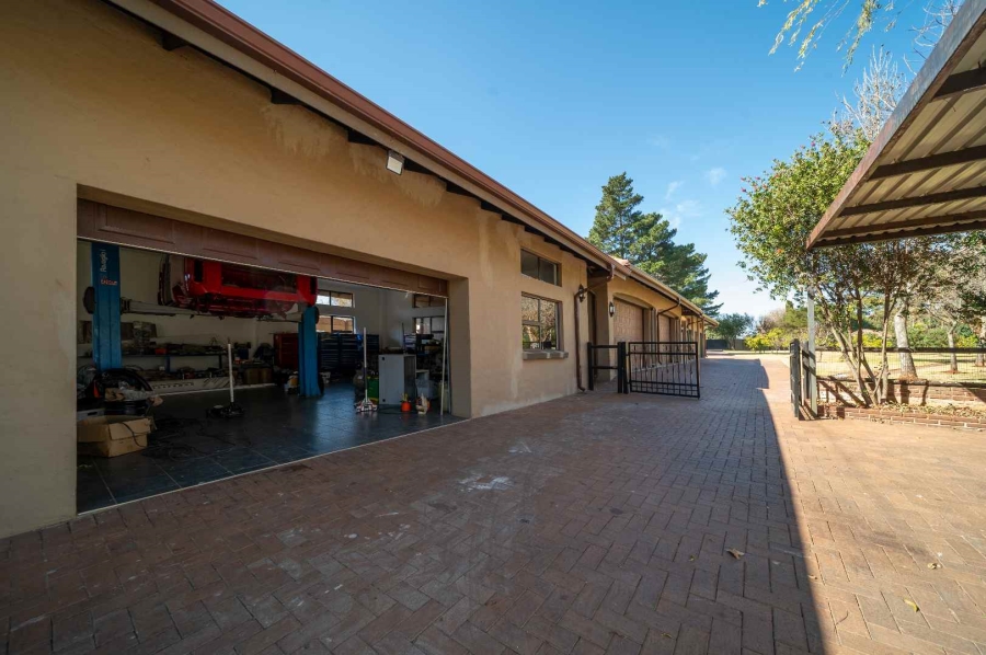 5 Bedroom Property for Sale in Benoni North Gauteng