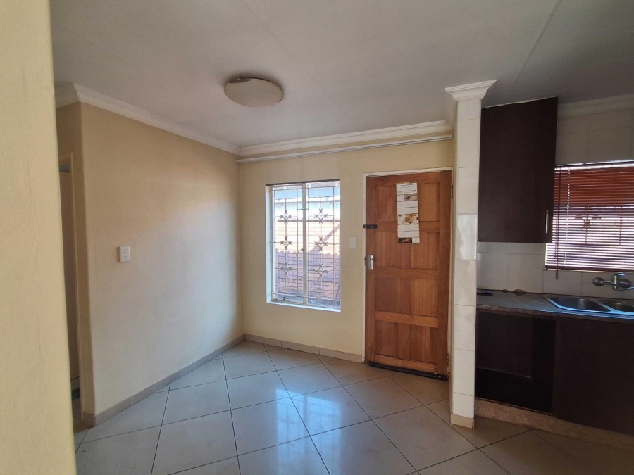 To Let 2 Bedroom Property for Rent in The Orchards Gauteng