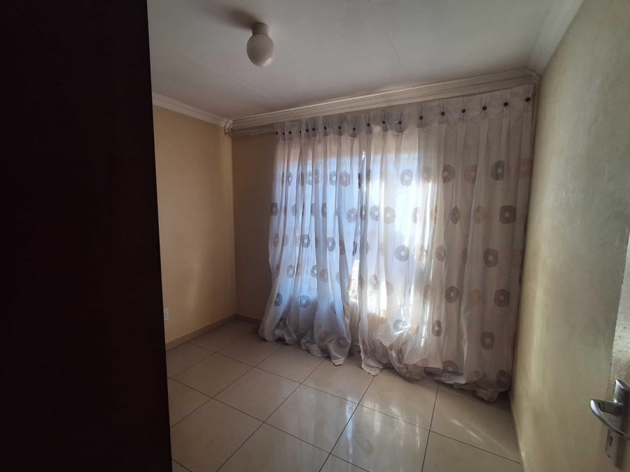 To Let 2 Bedroom Property for Rent in The Orchards Gauteng