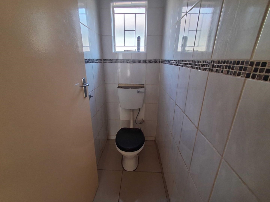 To Let 2 Bedroom Property for Rent in The Orchards Gauteng