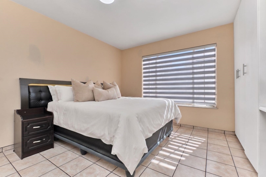 4 Bedroom Property for Sale in Bromhof Gauteng
