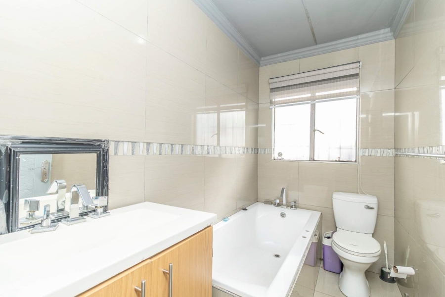 3 Bedroom Property for Sale in Cosmo City Gauteng