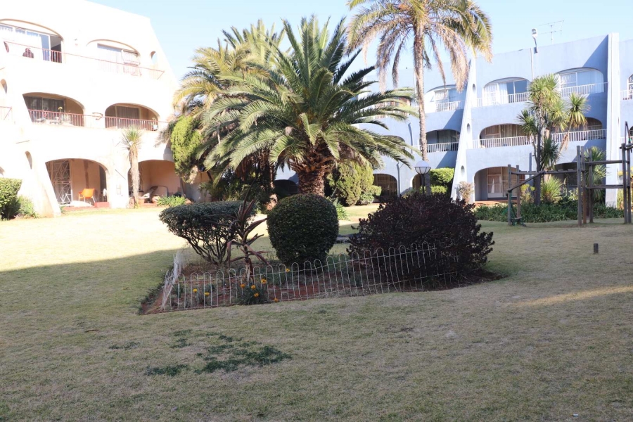 2 Bedroom Property for Sale in Florida Gauteng