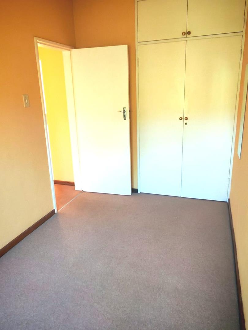 2 Bedroom Property for Sale in Eldoraigne Gauteng