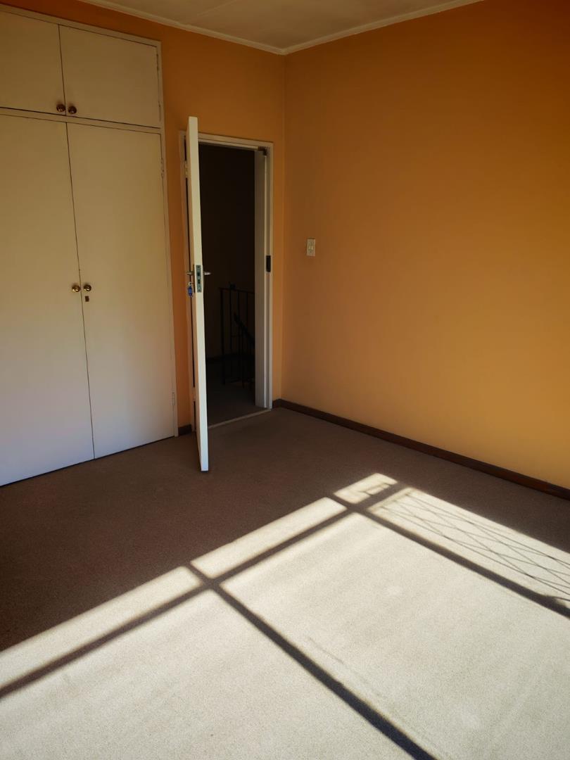 2 Bedroom Property for Sale in Eldoraigne Gauteng