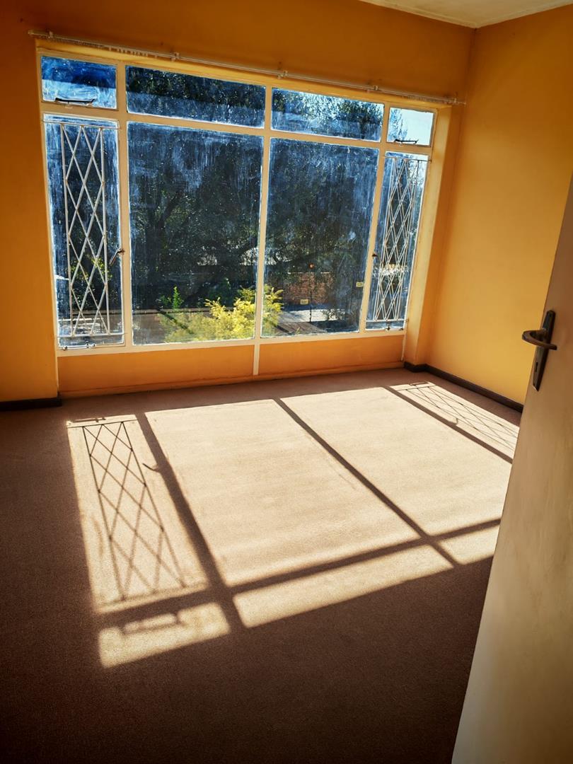 2 Bedroom Property for Sale in Eldoraigne Gauteng
