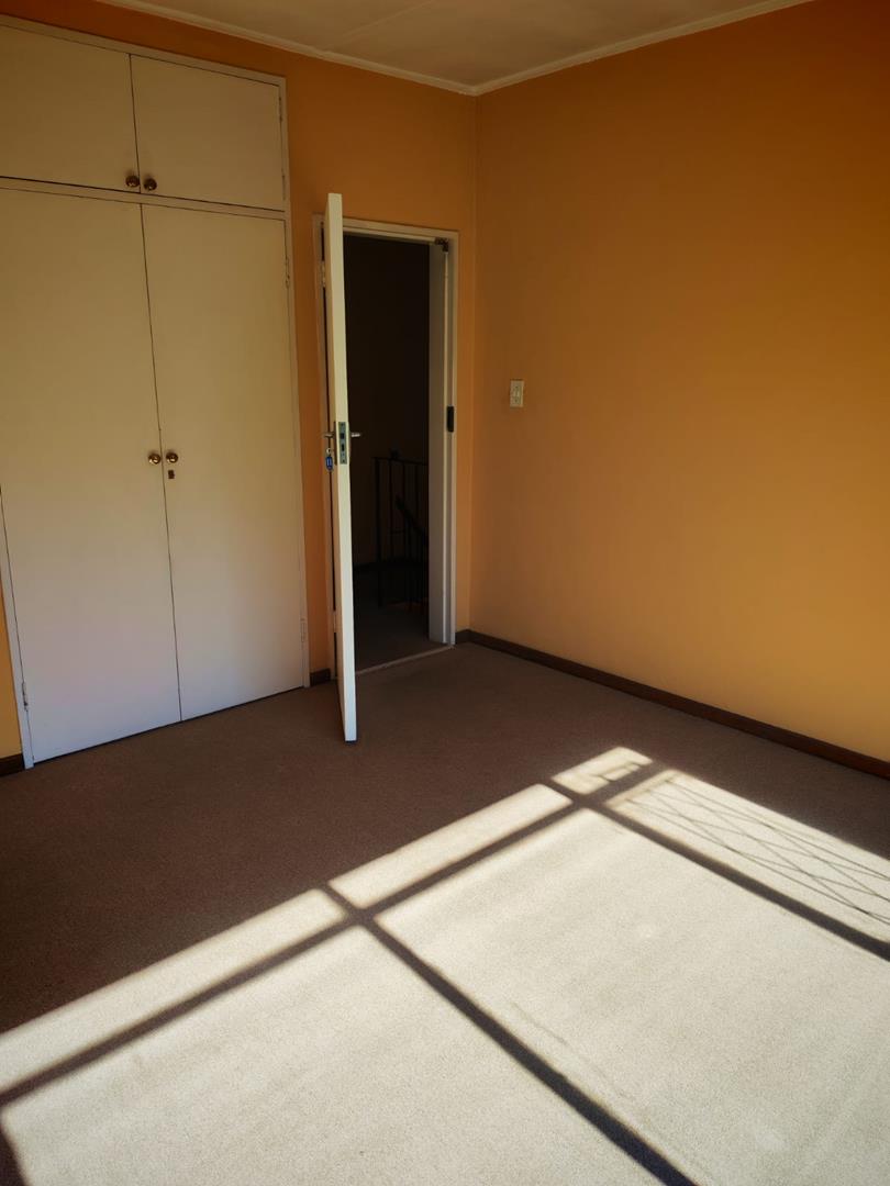 2 Bedroom Property for Sale in Eldoraigne Gauteng