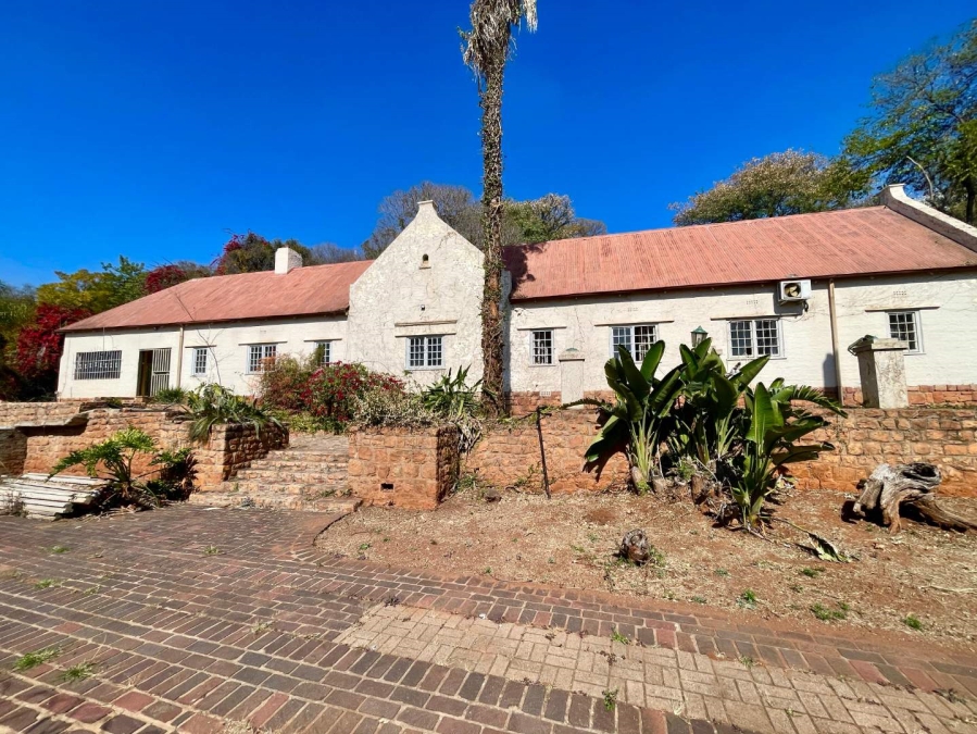 5 Bedroom Property for Sale in Pretoria North Gauteng
