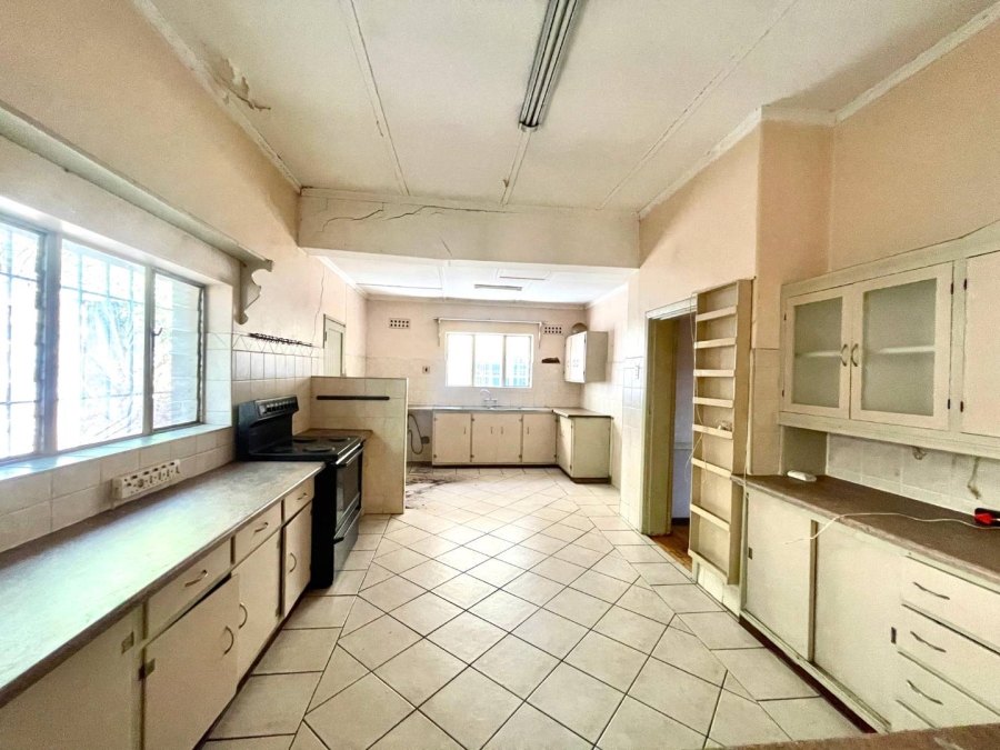 5 Bedroom Property for Sale in Pretoria North Gauteng