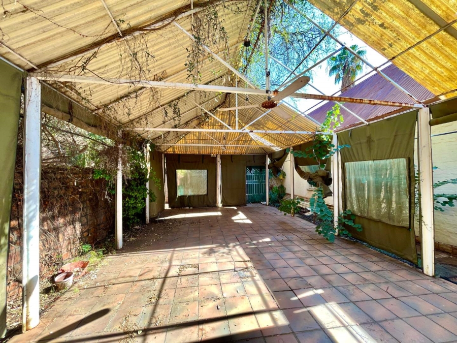5 Bedroom Property for Sale in Pretoria North Gauteng