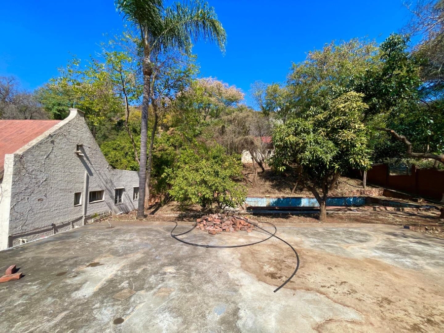 5 Bedroom Property for Sale in Pretoria North Gauteng