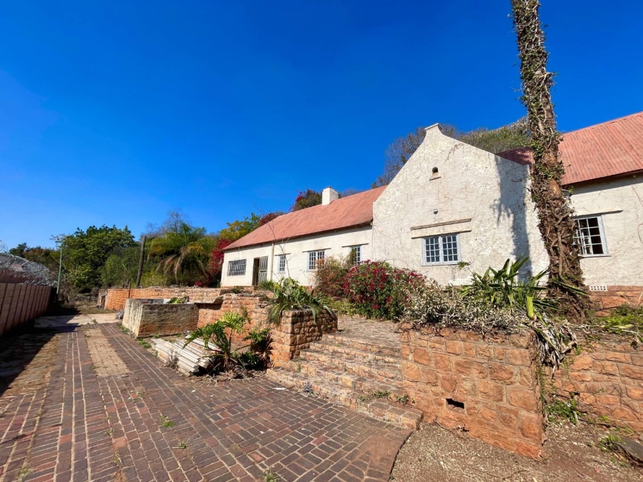 5 Bedroom Property for Sale in Pretoria North Gauteng