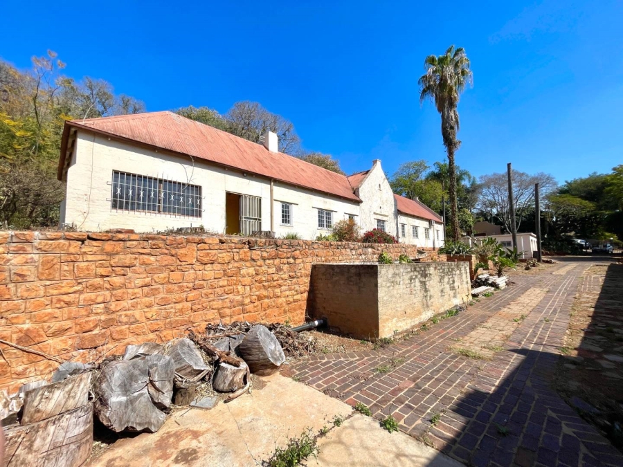 5 Bedroom Property for Sale in Pretoria North Gauteng