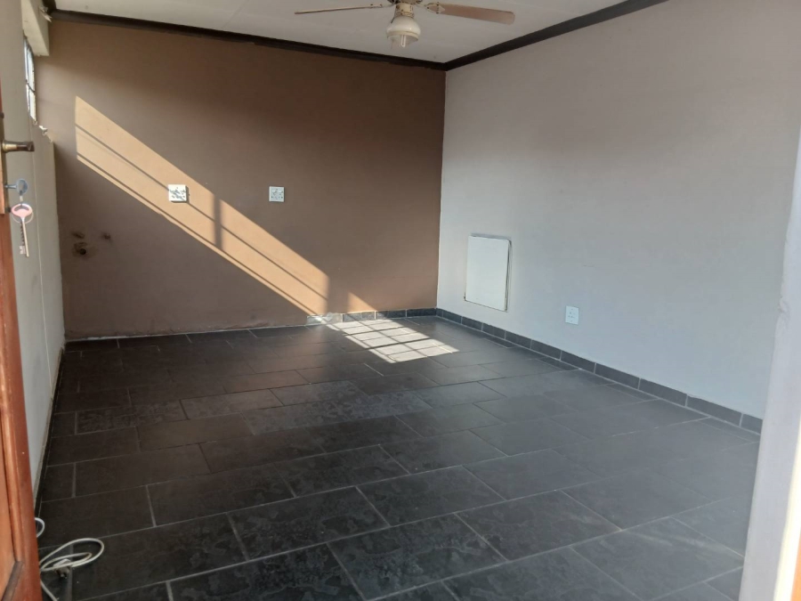 1 Bedroom Property for Sale in Dinwiddie Gauteng
