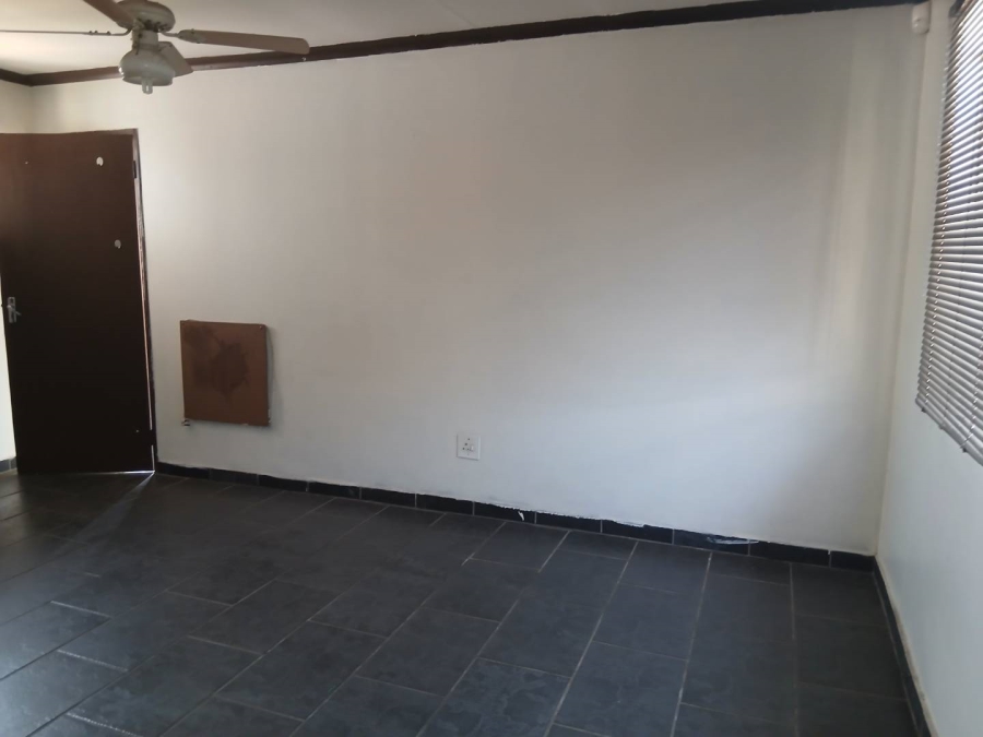 1 Bedroom Property for Sale in Dinwiddie Gauteng