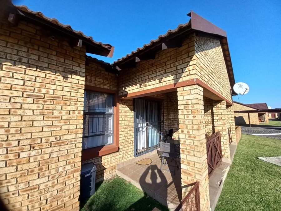 To Let 2 Bedroom Property for Rent in Riversdale Gauteng