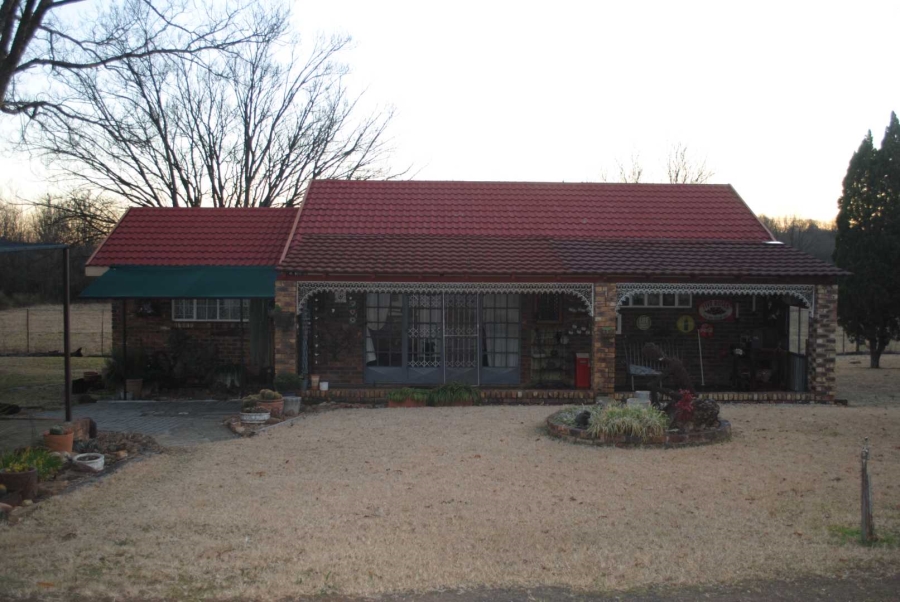 6 Bedroom Property for Sale in Glen Donald A H Gauteng