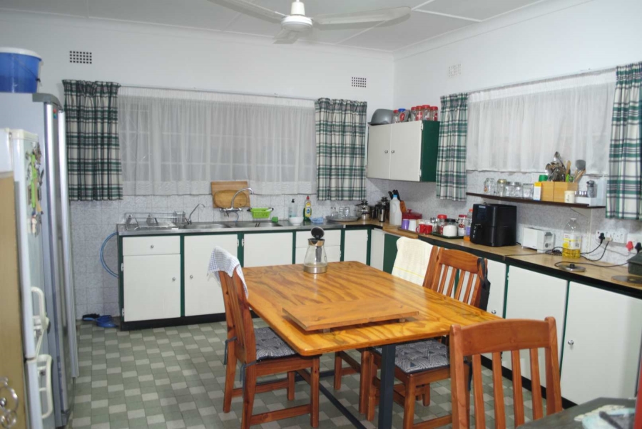 6 Bedroom Property for Sale in Glen Donald A H Gauteng
