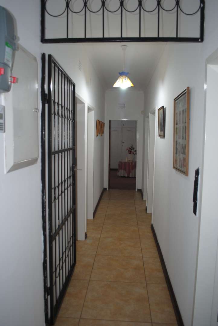 6 Bedroom Property for Sale in Glen Donald A H Gauteng