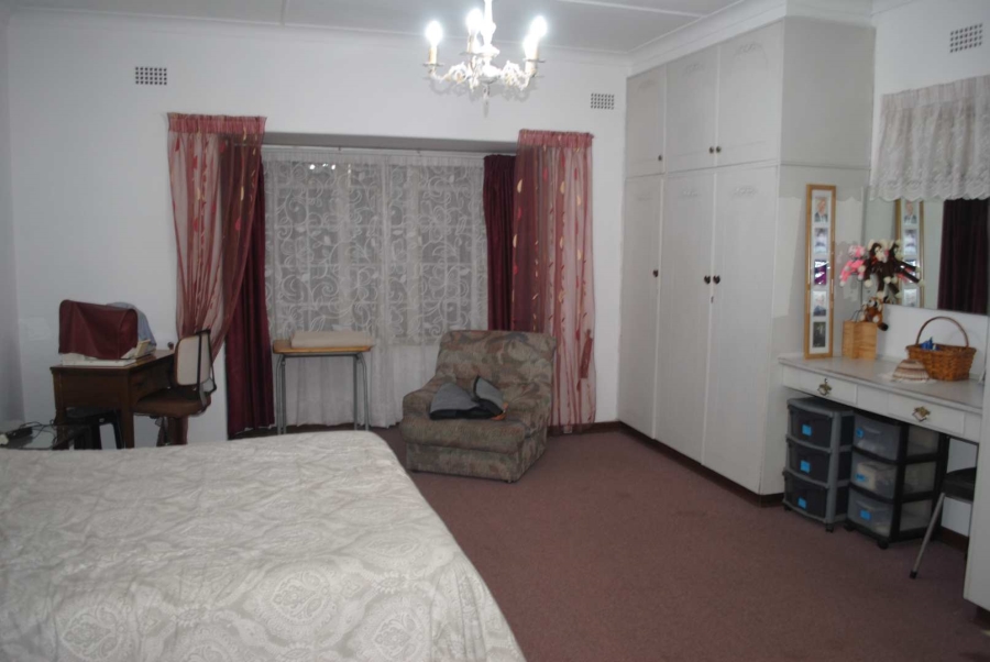 6 Bedroom Property for Sale in Glen Donald A H Gauteng