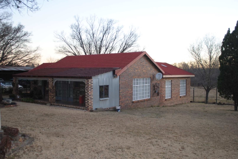 6 Bedroom Property for Sale in Glen Donald A H Gauteng