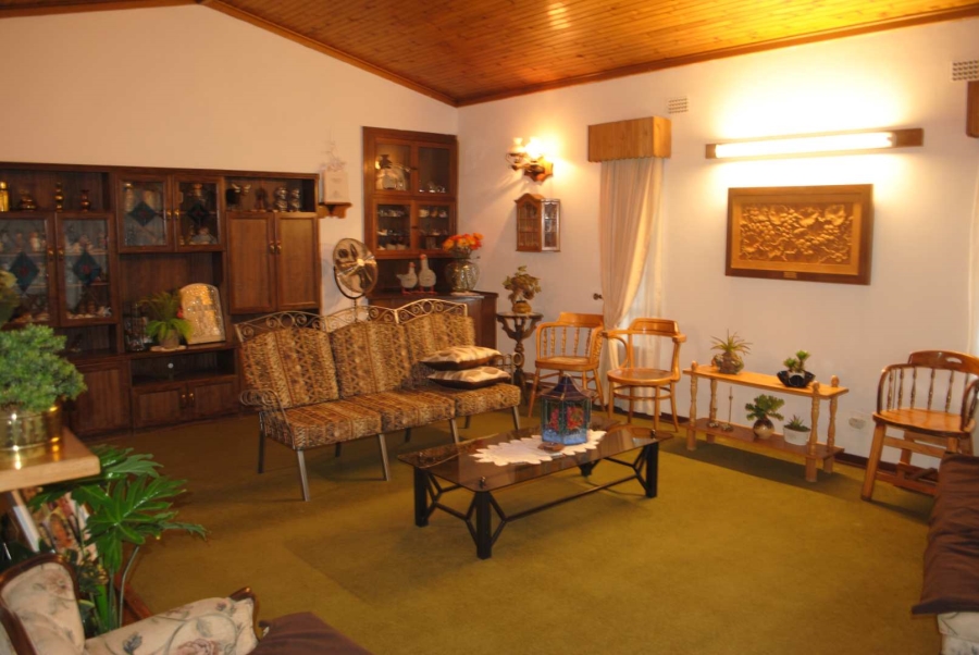 6 Bedroom Property for Sale in Glen Donald A H Gauteng