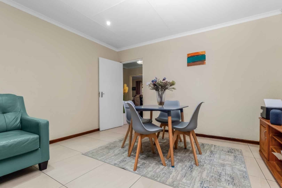 2 Bedroom Property for Sale in Lonehill Gauteng