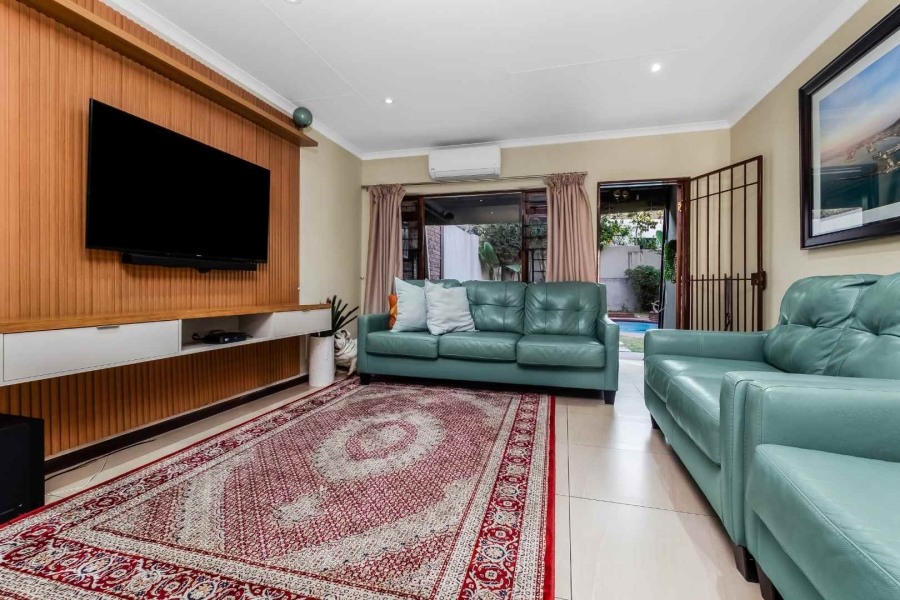 2 Bedroom Property for Sale in Lonehill Gauteng