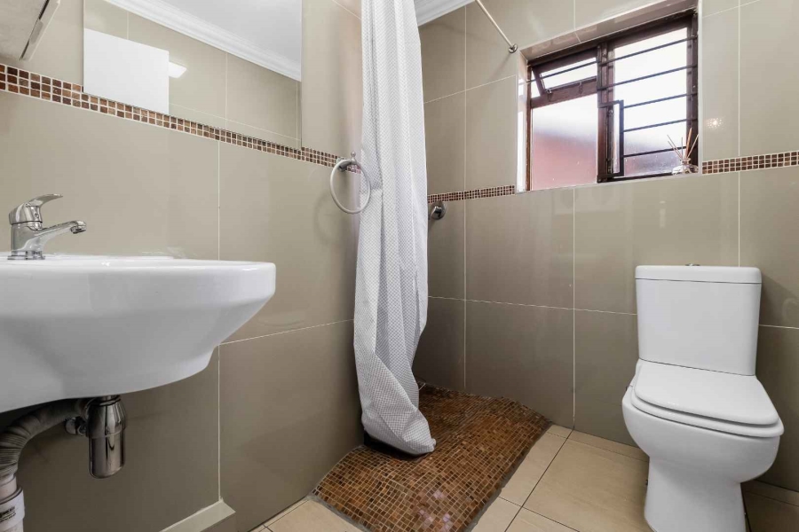 2 Bedroom Property for Sale in Lonehill Gauteng
