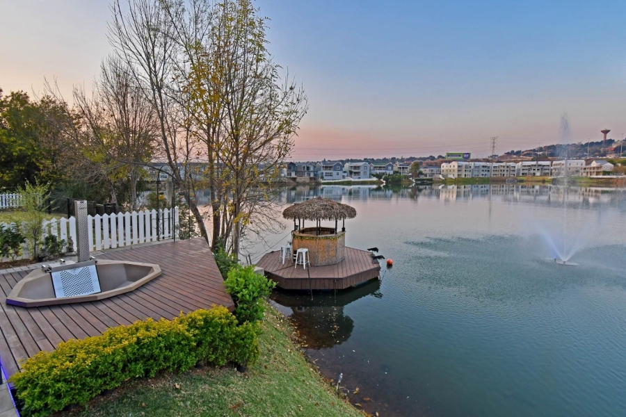 4 Bedroom Property for Sale in Erasmus Park Gauteng