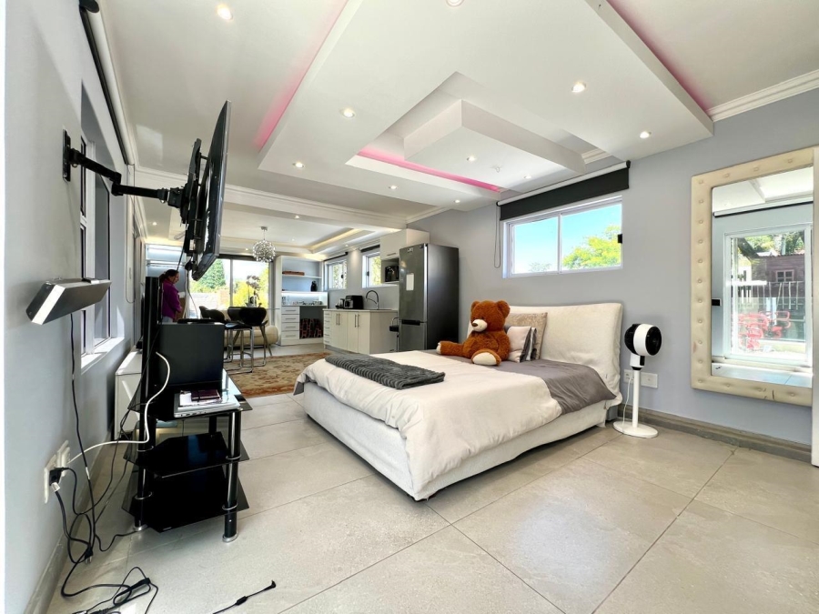 1 Bedroom Property for Sale in Parkmore Gauteng