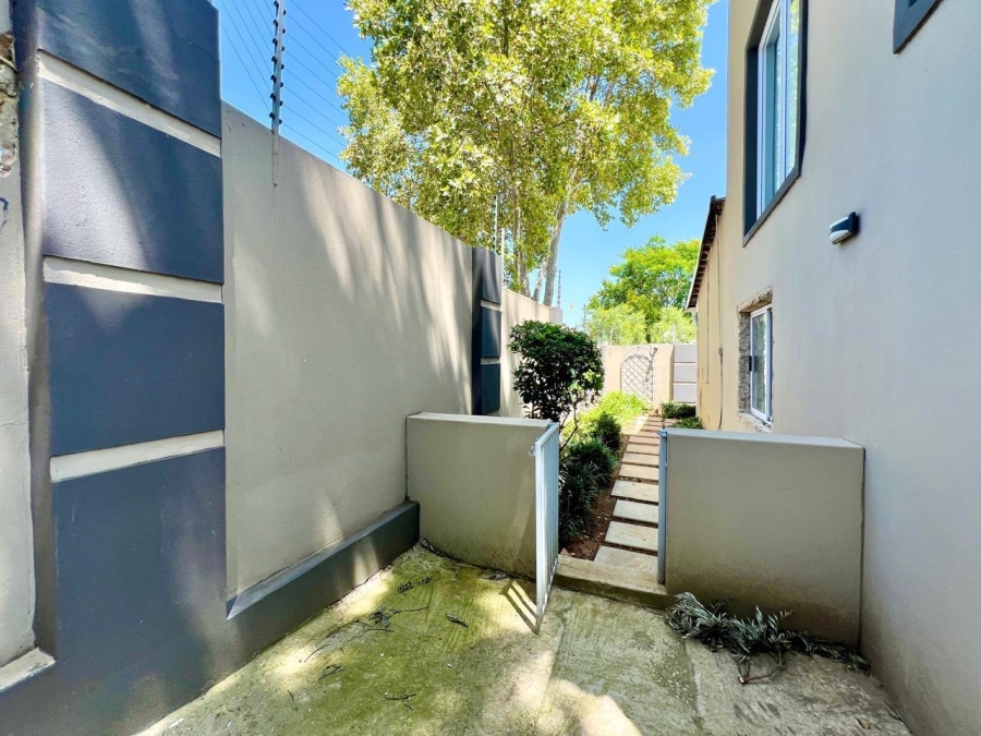 1 Bedroom Property for Sale in Parkmore Gauteng