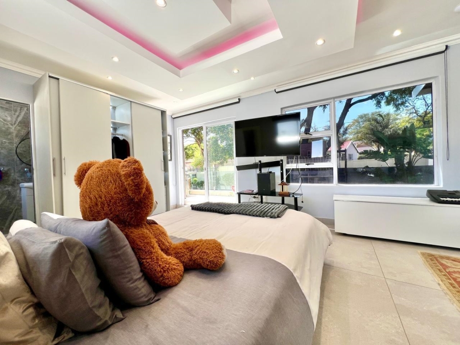 To Let 1 Bedroom Property for Rent in Parkmore Gauteng