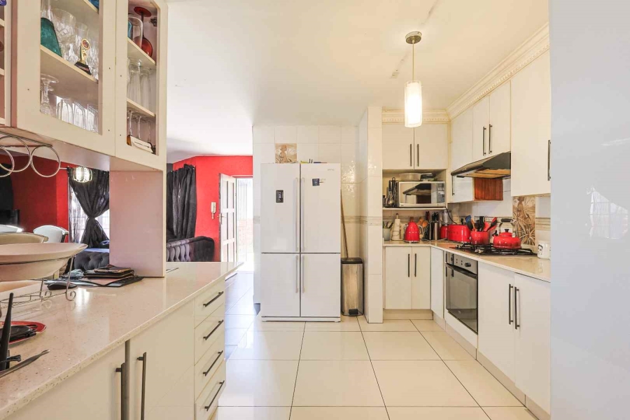 3 Bedroom Property for Sale in Equestria Gauteng