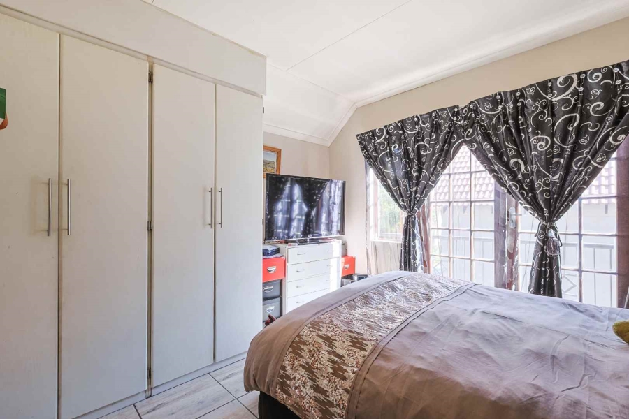 3 Bedroom Property for Sale in Equestria Gauteng