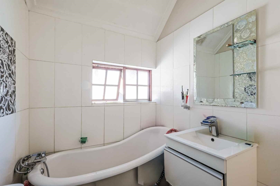 3 Bedroom Property for Sale in Equestria Gauteng