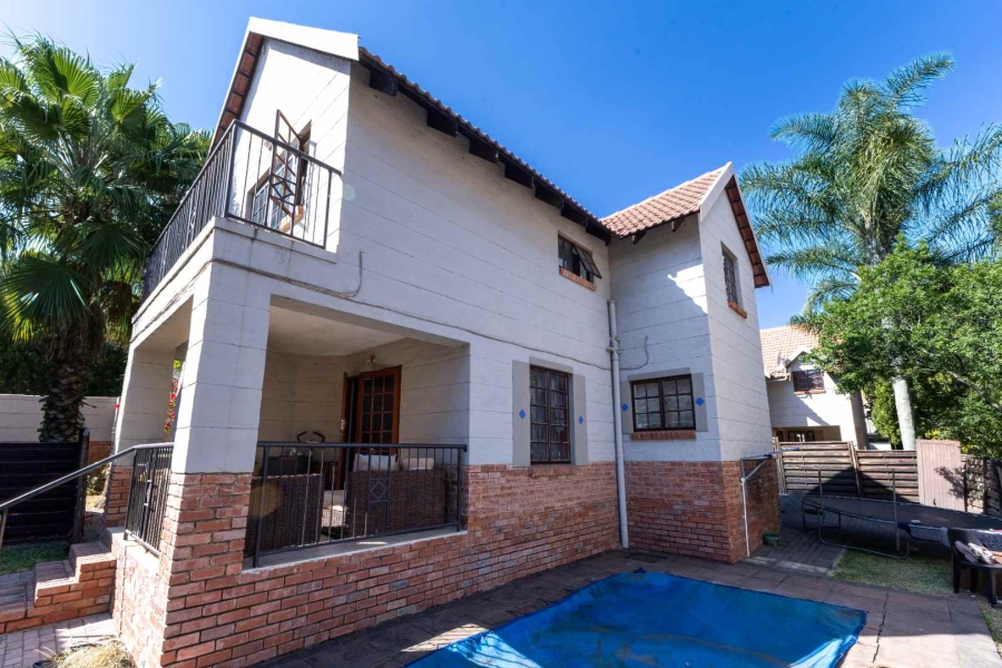 3 Bedroom Property for Sale in Equestria Gauteng