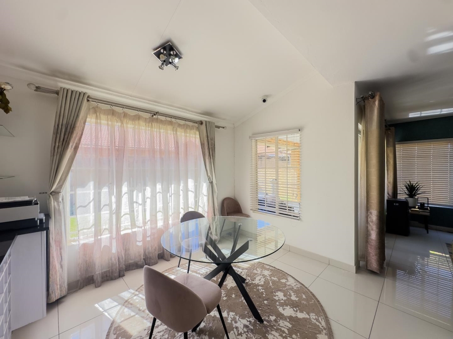 3 Bedroom Property for Sale in Equestria Gauteng
