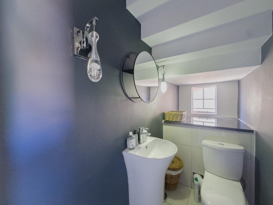 3 Bedroom Property for Sale in Equestria Gauteng