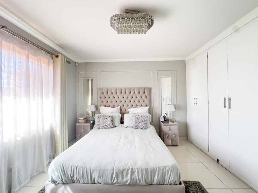 3 Bedroom Property for Sale in Equestria Gauteng