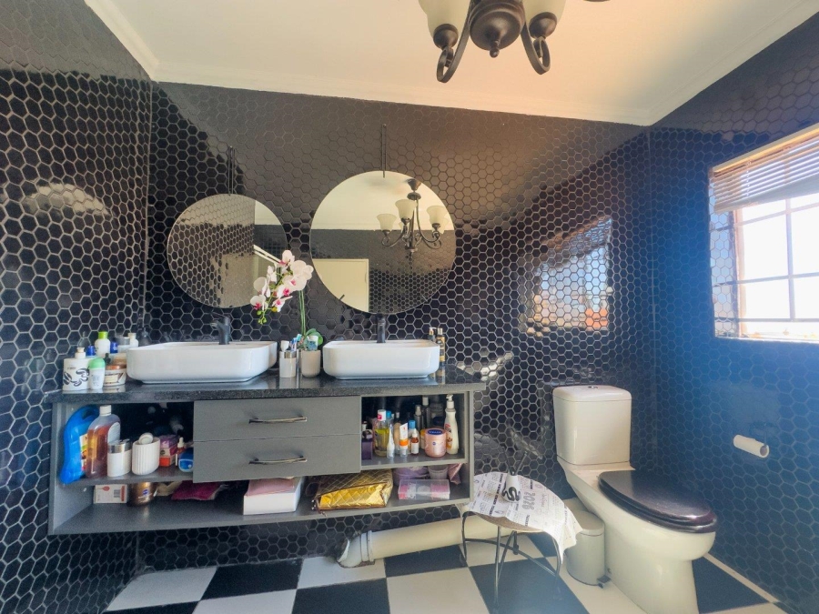 3 Bedroom Property for Sale in Equestria Gauteng