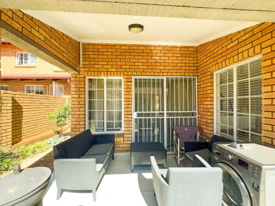 3 Bedroom Property for Sale in Equestria Gauteng
