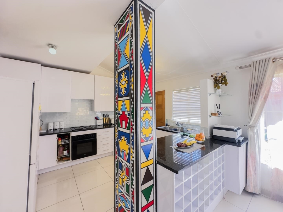 3 Bedroom Property for Sale in Equestria Gauteng