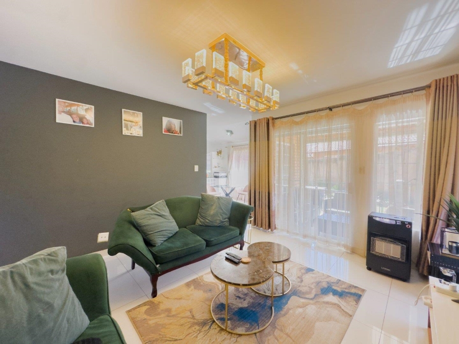 3 Bedroom Property for Sale in Equestria Gauteng