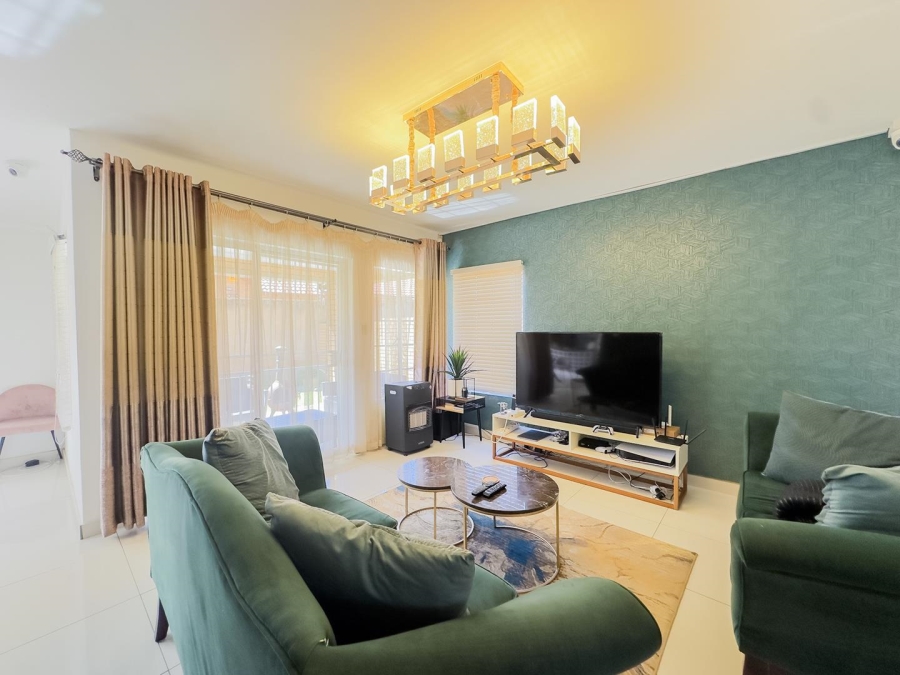 3 Bedroom Property for Sale in Equestria Gauteng