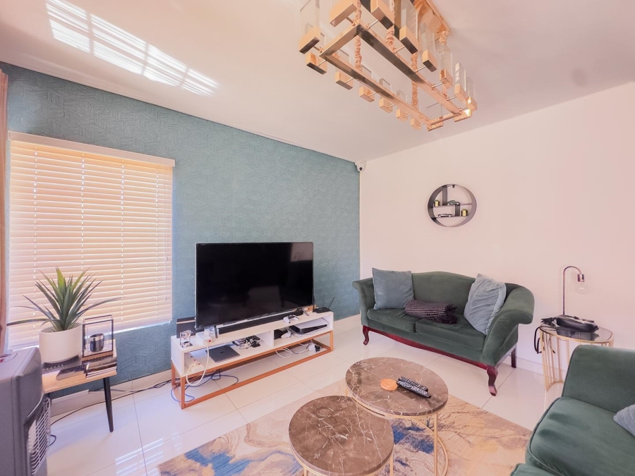 3 Bedroom Property for Sale in Equestria Gauteng